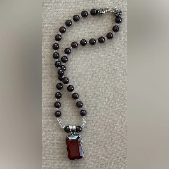 22 inch Garnet bead necklace NWOT - Picture 4 of 12